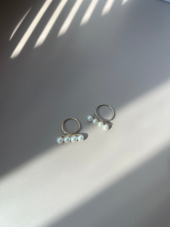 Danity pearls ring (Adjustable size)