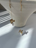 Lumière flower petals