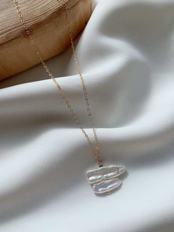 Baroque pearl 14kgf necklace